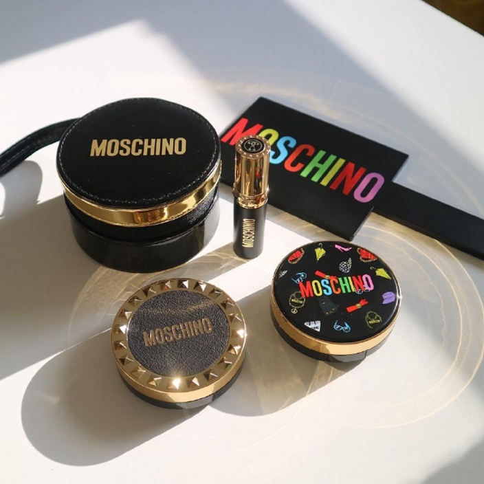 Moschino x 2024 tonymoly pouch